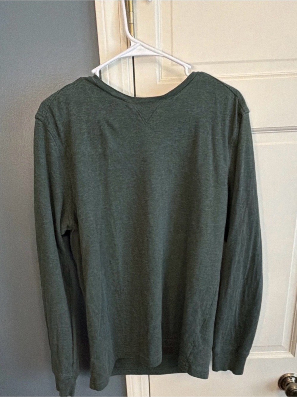 Banana Republic Men's Long Sleeve Crewneck - Moss Green